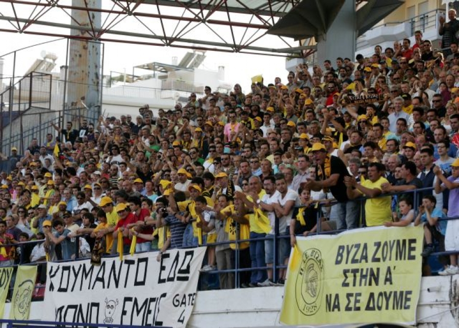 Λίγος κόσμος και αναμονή