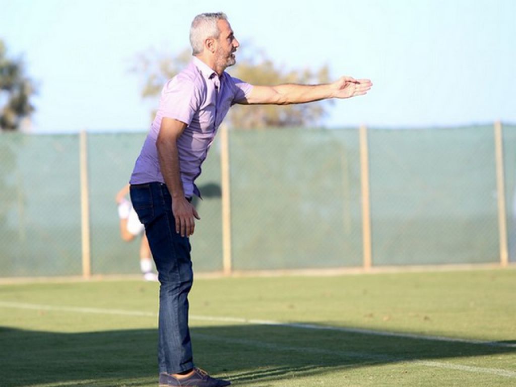 «Στα… τυφλά όλοι μας»