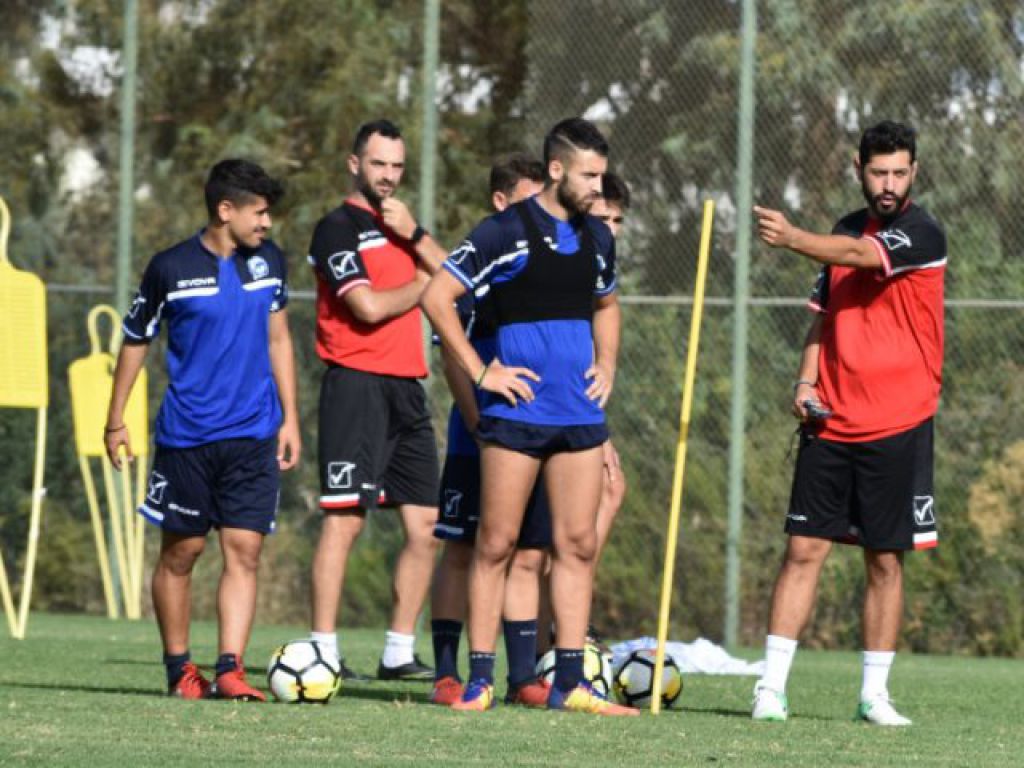 «Φουλ επίθεση» από Πετράκη