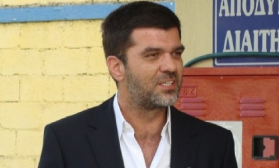 «Να σταματήσει η φαρσοκωμωδία»