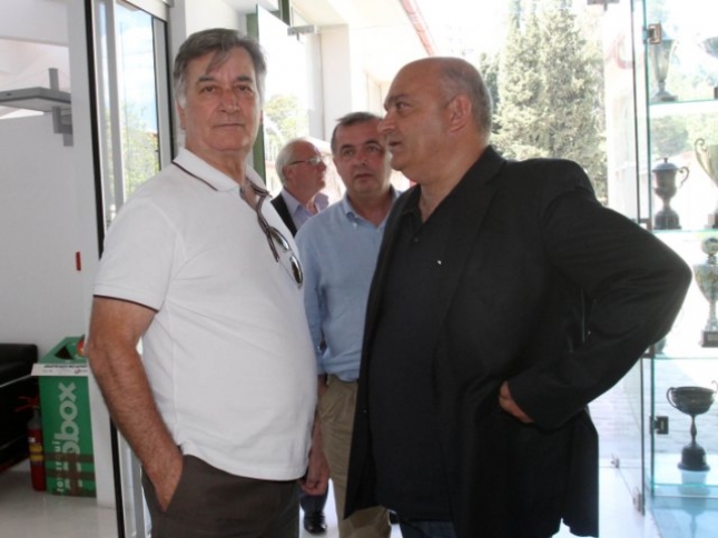 Η αγωνία στο κόκκινο