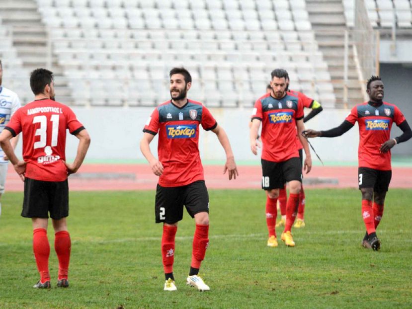 Τουλάχιστον δέκα νέοι