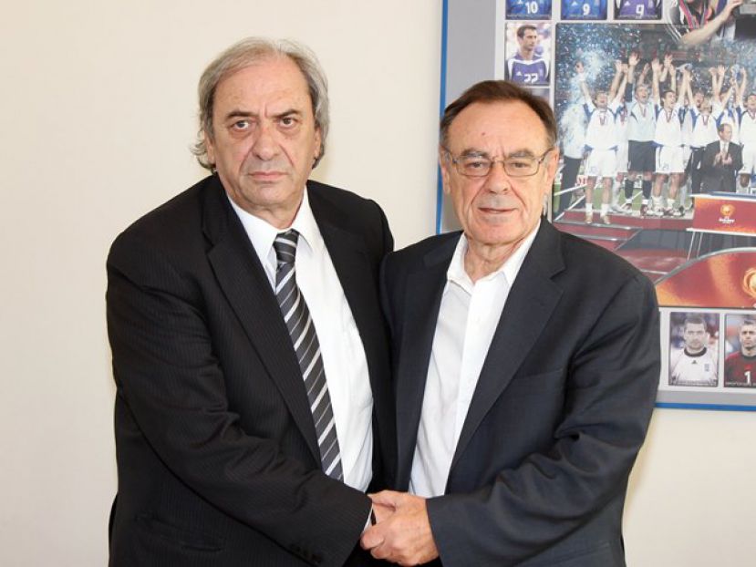 Σφακιανάκης στο τιμόνι
