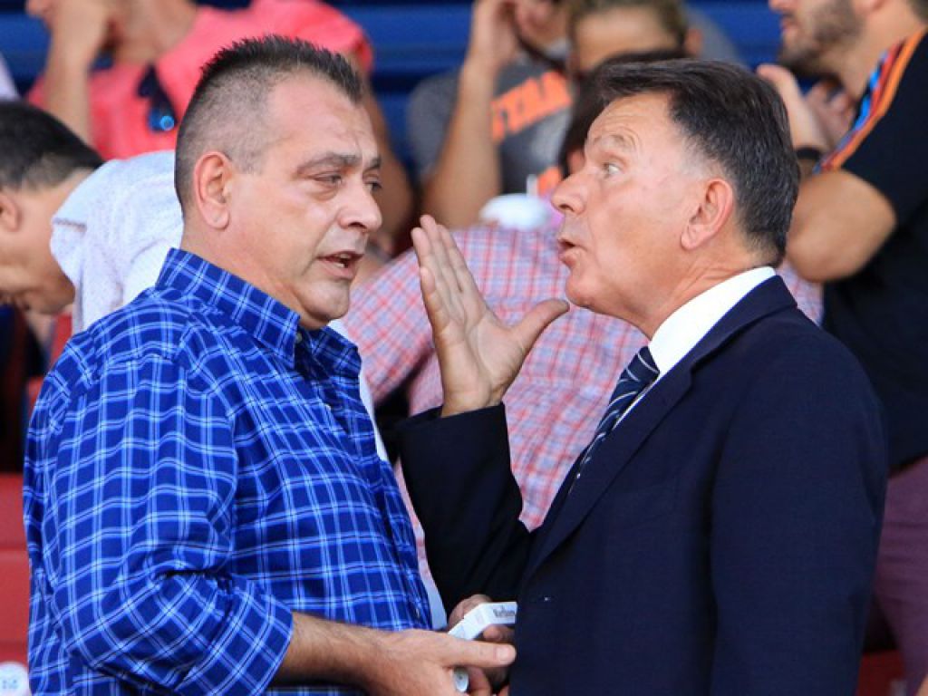 «Καφενειακές αποκαλύψεις»
