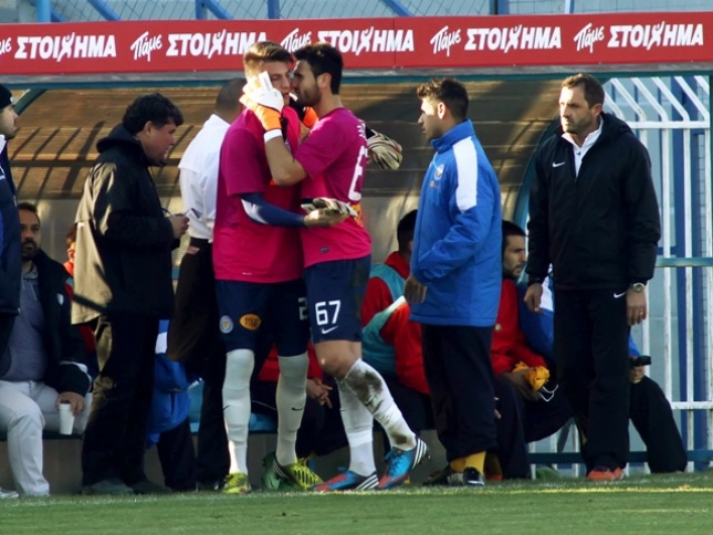 Άλλες δύο αποχωρήσεις…
