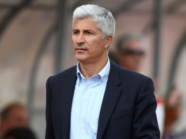 Παρακολουθεί ΑΕΛ ο Μανωλάς
