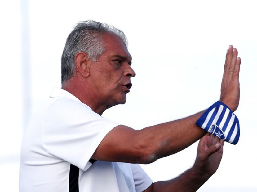 «Παράλογη η απουσία φιλάθλων»