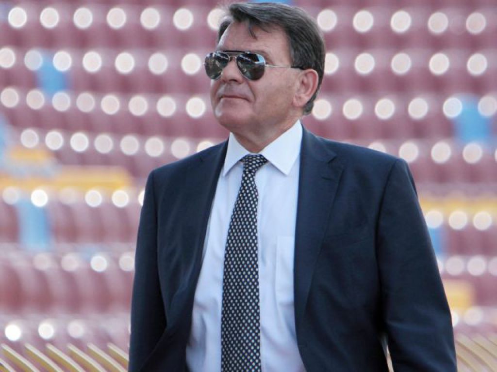 «Ας αφήσουμε τις ευχές, κουράστηκα…»