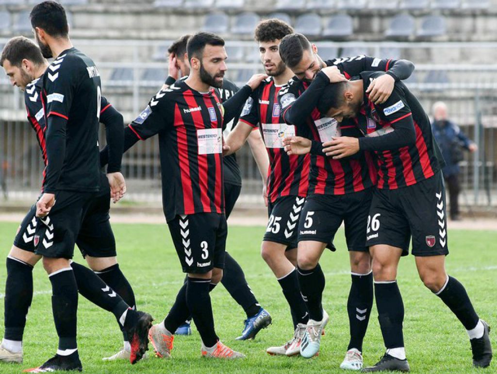 «Μονοί αγώνες σε play off και play out»
