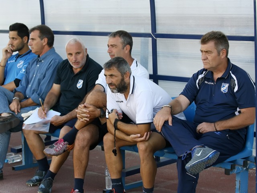 Χωρίς Πίκολο, Ατματσίδη