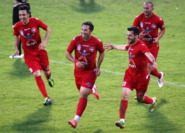 Ετοιμοπόλεμος ο Ντράμι