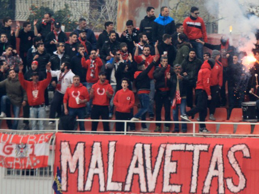 Κεκλεισμένων στο Βόλο