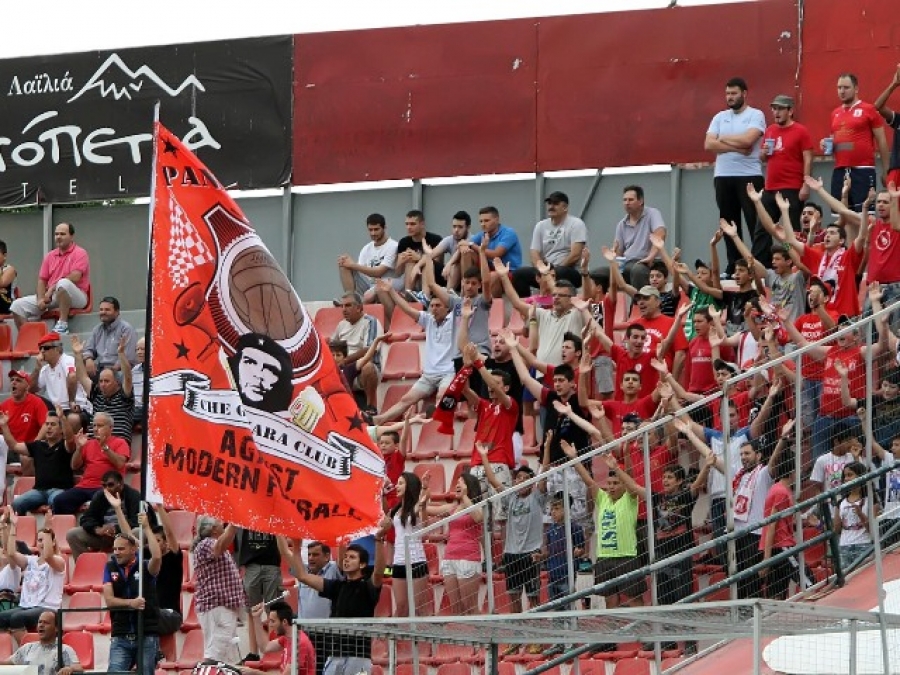 Κράτηση για Football League