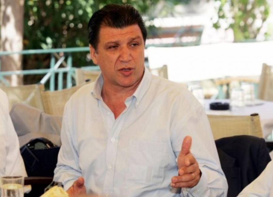 «Ρυθμίζει χρέη και… γήπεδο στη Μίκρα»