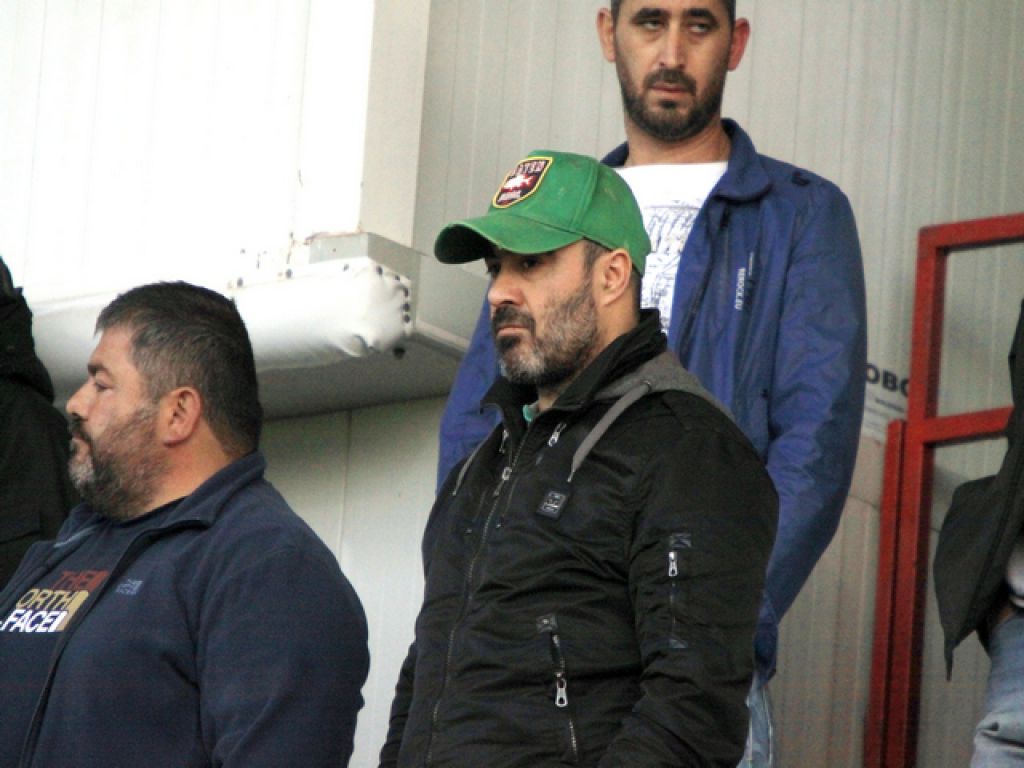 «Ομάδα μοντέλο, την κάνατε…»