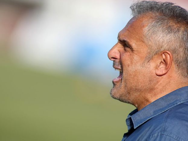 «Συσπείρωση μόνο στα αποδυτήρια»