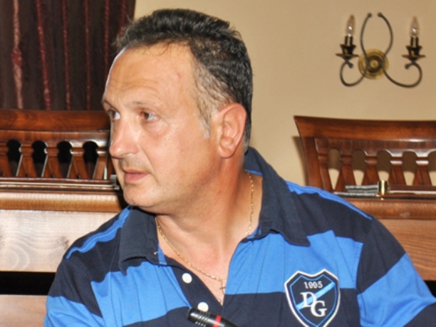 «Αφήστε μας ήσυχους»
