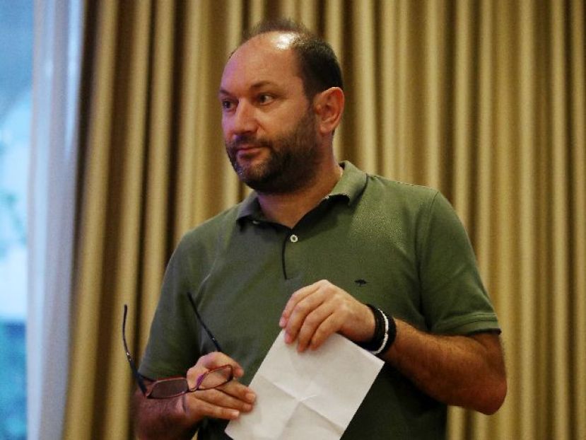 «Στήνουμε πάλι την κατηγορία»