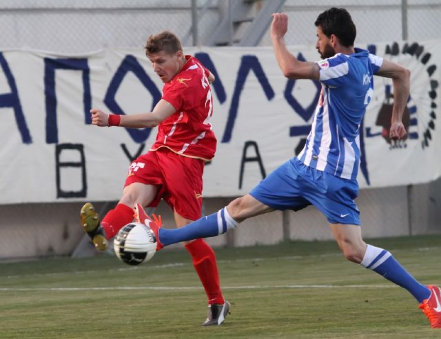 Χάνει τη Νίκη ο Καρράς