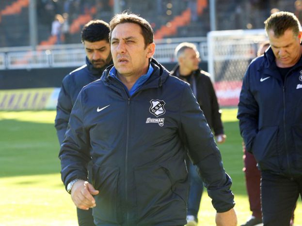 «Εδώ και με οκτώ παίκτες»