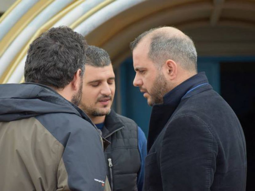 «Φίλαθλος και των δύο»