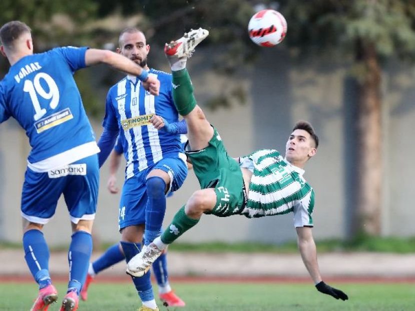 Με 21 παίκτες στο «Ελ Πάσο»