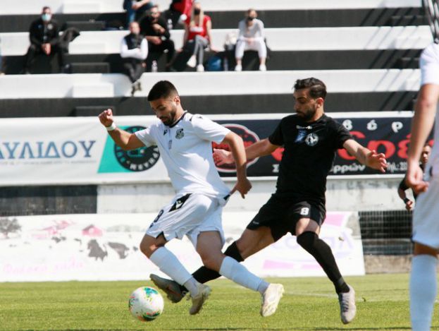Περιμένει τους τραυματίες