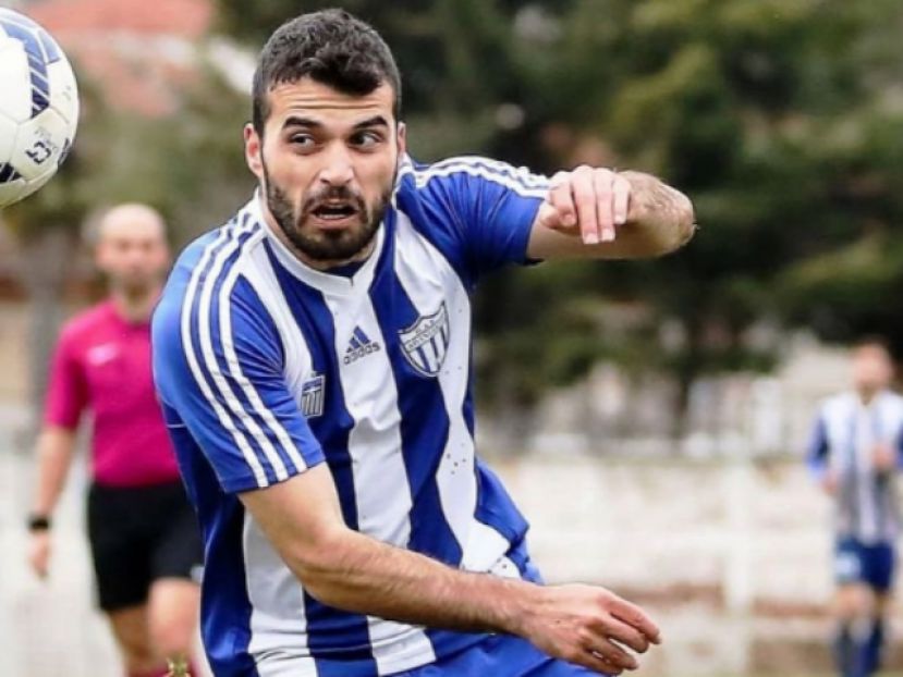 Έκλεισε στη Σαντορίνη ο Παπαδόπουλος