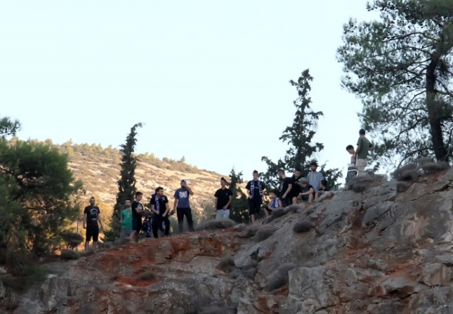 Στα βράχια για την Καλλιθέα