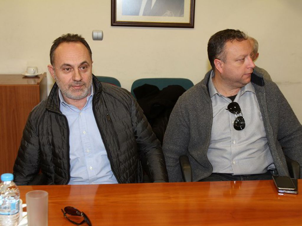 «Ένσταση για… επικαλαμίδες»