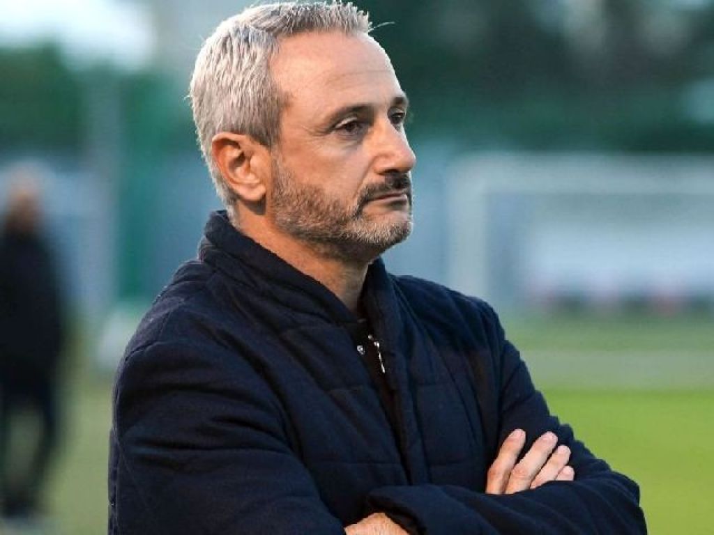 Τα ηνία στον Μπαξεβάνο