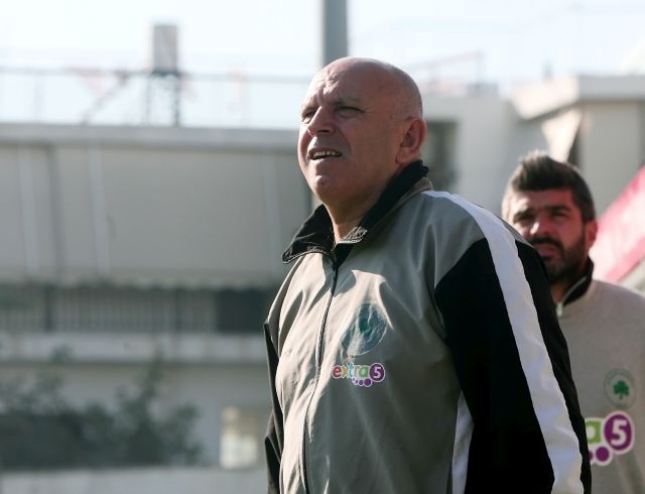 «Όχι» Βαζάκα στον Πανελευσινιακό