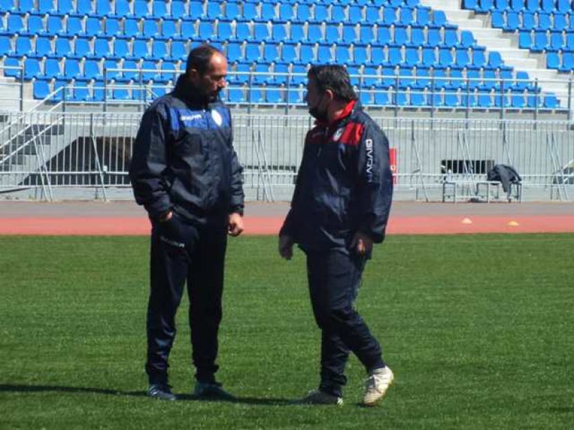 Συνεχίζει το ψάξιμο