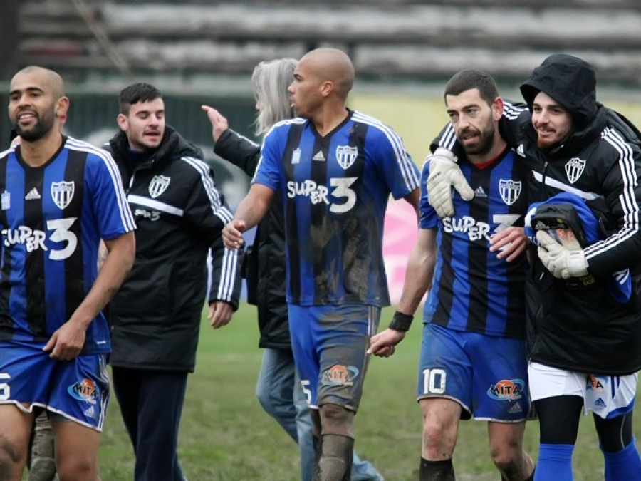 Στροφή στο ντέρμπι…