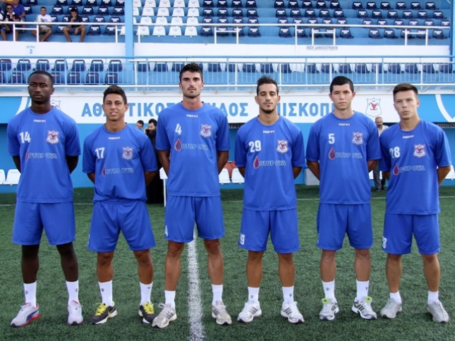 Πρώτη με Ντάρκο