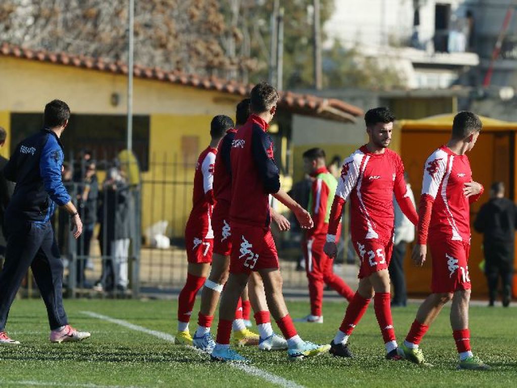 Επισημοποίηση για έξι
