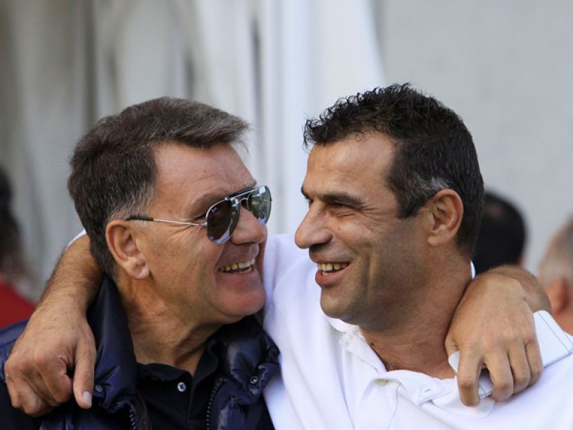 Κούγιας στον… πάγκο