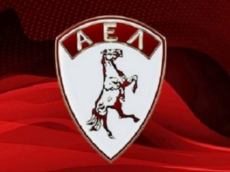 Λύνει τη συνεργασία με Καπετανόπουλο