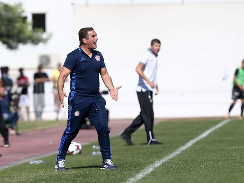Καμία επαφή με Βούζα