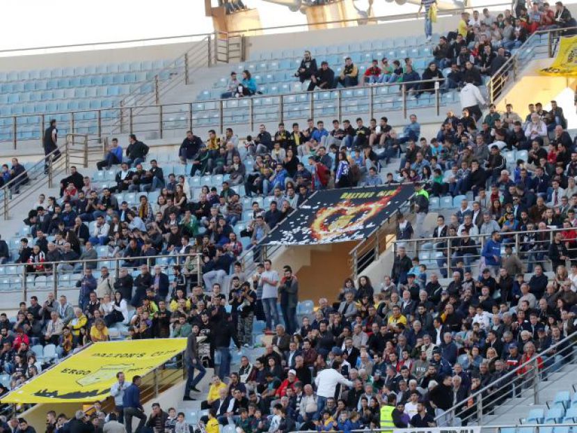 Κλειστή η Θύρα 2