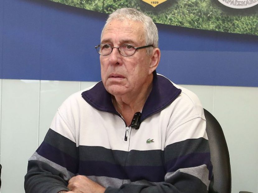 Κομβική παραίτηση