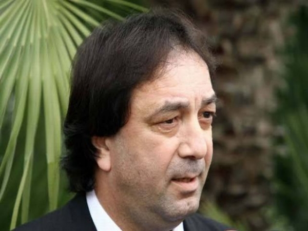 Χωρίς χρέη και Football League 2