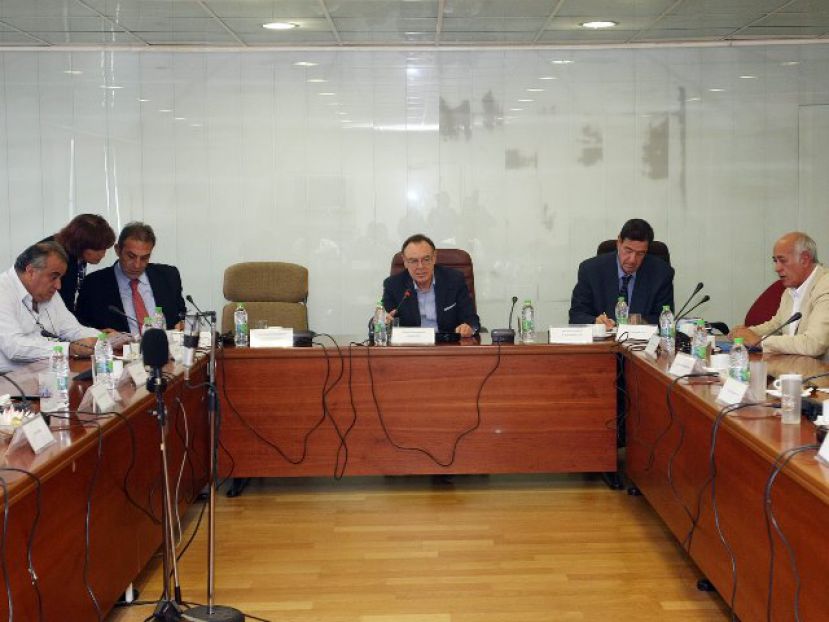 Βάζουν… ρεφενέ