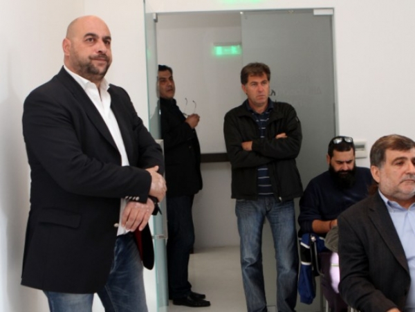 Ευχαριστίες και… απειλές