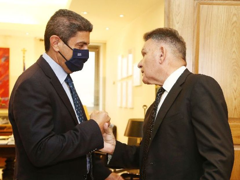 Κούγιας: «Και πολλά δίνει ο Αυγενάκης»