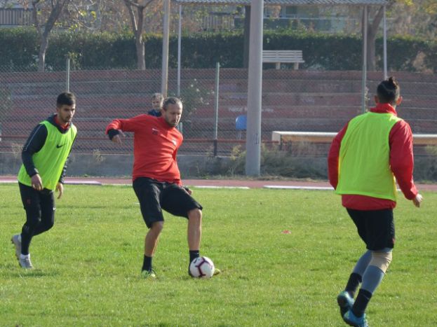 Με τις ίδιες απουσίες