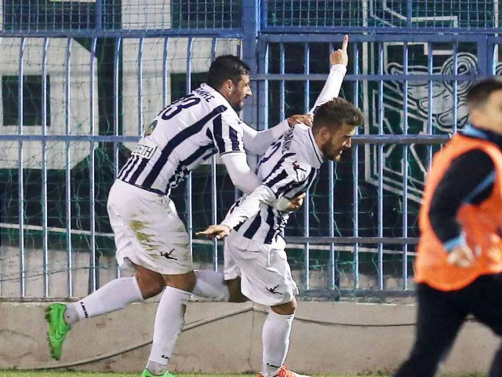 Στο πλευρό του Τζάνη