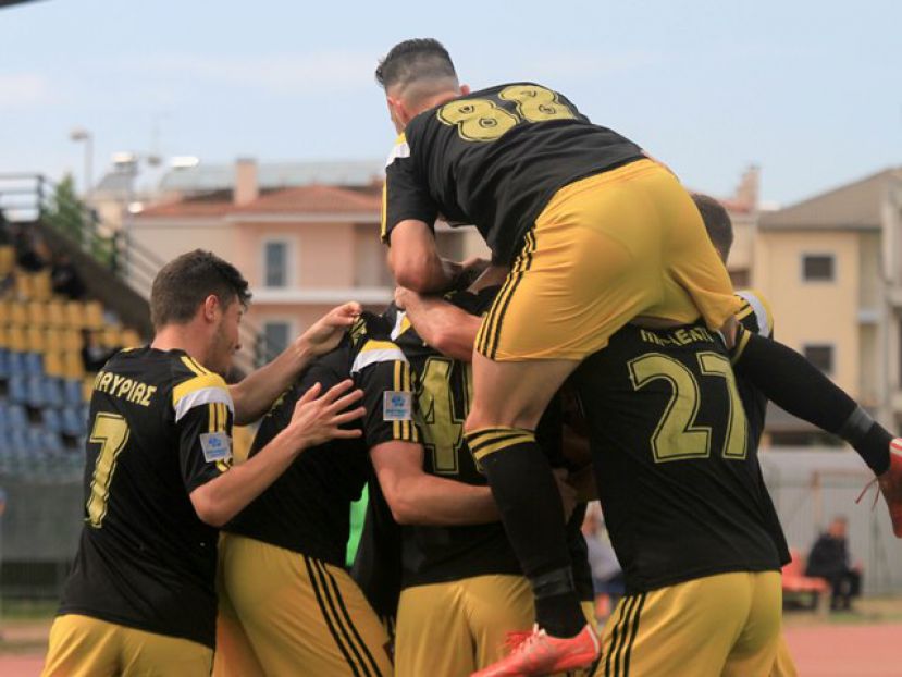 Αναγέννηση με 11 Καρδιτσιώτες!
