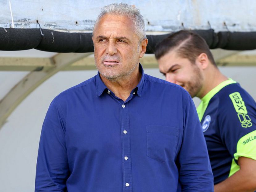 «Εγώ πιστεύω πως δεν θα δούμε μπάλα»