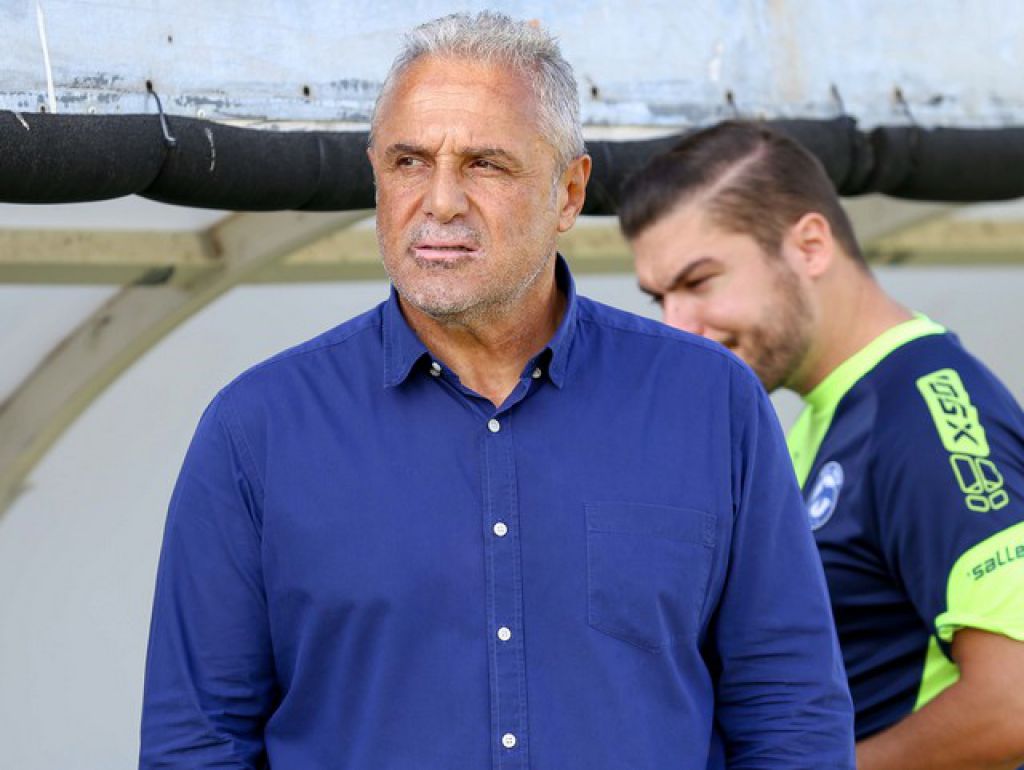 «Εγώ πιστεύω πως δεν θα δούμε μπάλα»